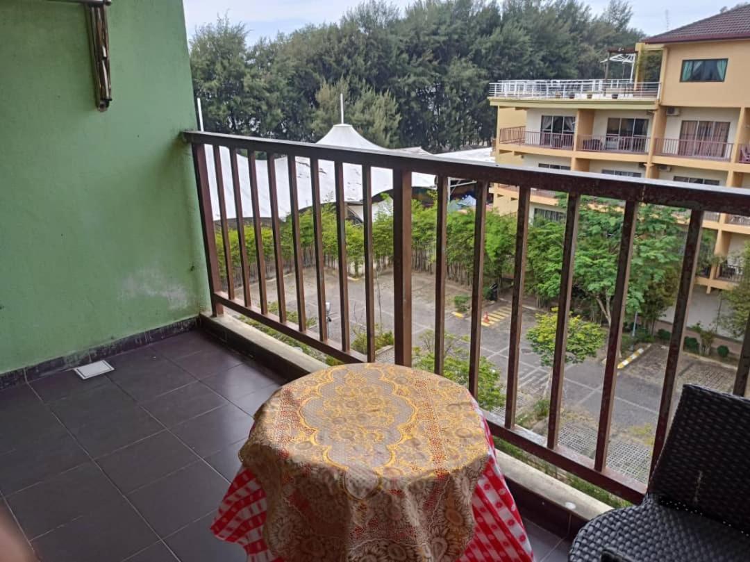 Zous Homestay Banting  Extérieur photo